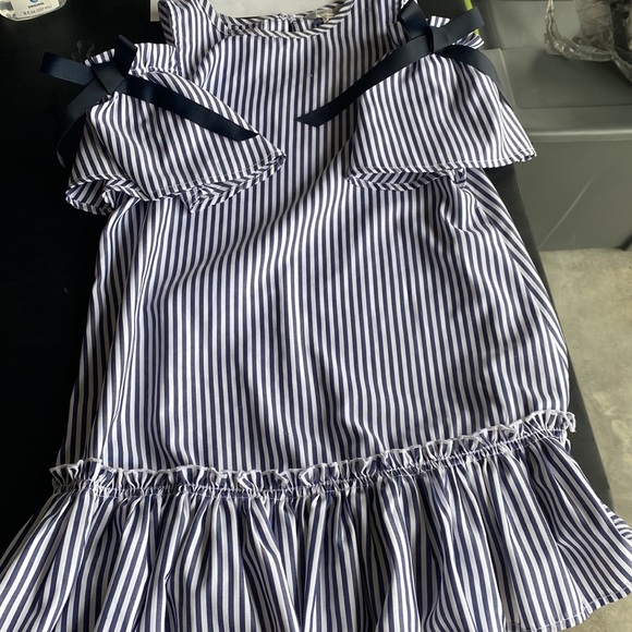 Girls cut out shoulder dress - Picture 2 of 2